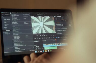 DaVinci Resolve File menu open: New Bin, Project Manager, Media Management